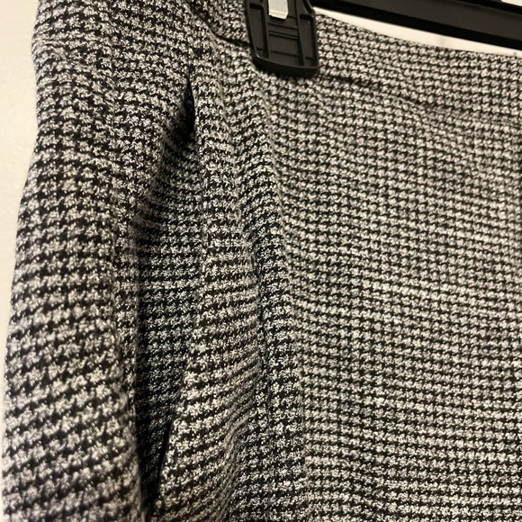 H&M Black/Gray Houndstooth Print Women’s Trousers - Picture 3 of 9
